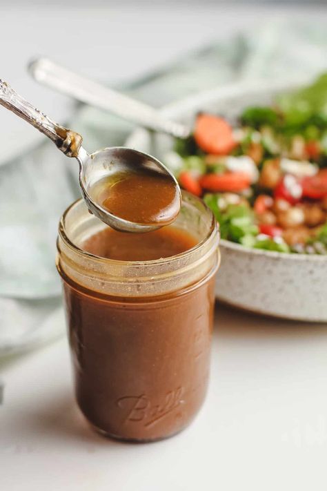 Honey Balsamic Vinaigrette Balsamic Dressing Recipe, Honey Balsamic Dressing, Honey Balsamic Vinaigrette, Balsamic Vinaigrette Recipe, Balsamic Vinaigrette Dressing, Harvest Salad, Homemade Bread Recipes Easy, Vinaigrette Recipe, Honey Balsamic