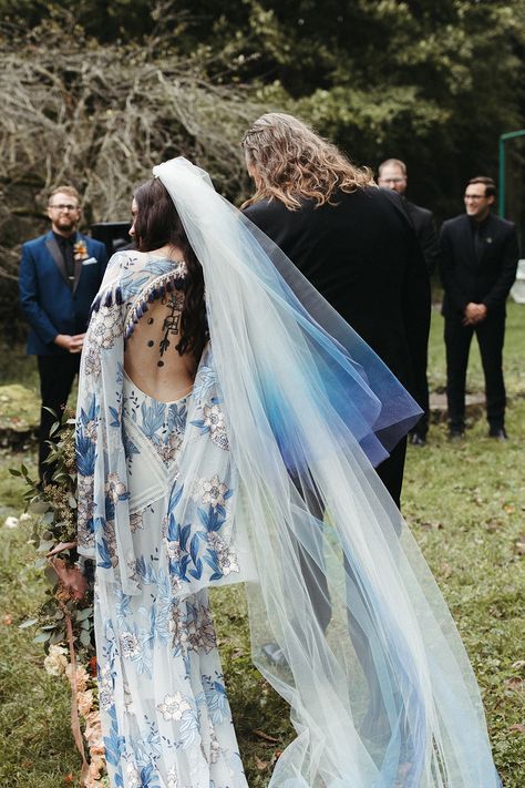 Blue Boho Wedding, Dresses Fairytale, Wedding Needs, Unconventional Wedding, Romantic Boho, Rock N Roll Bride, Bohemian Hippie, Dresses Lace, Best Wedding Dresses