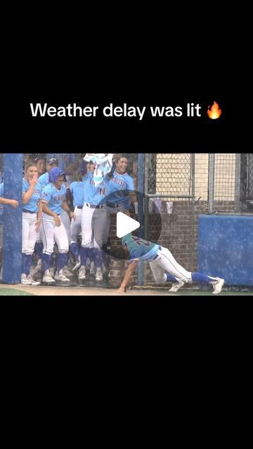 TOGETHXR on Instagram: "A softball danceoff during a weather delay just makes so much sense 😂 

(via @la_sports_photography/TT)

#softball #women #funny" Funny Softball Videos, Softball Tiktoks, Softball Memes, Softball Funny, Random Funny Stuff, Sports Photography, College Life, Softball, Funny Stuff