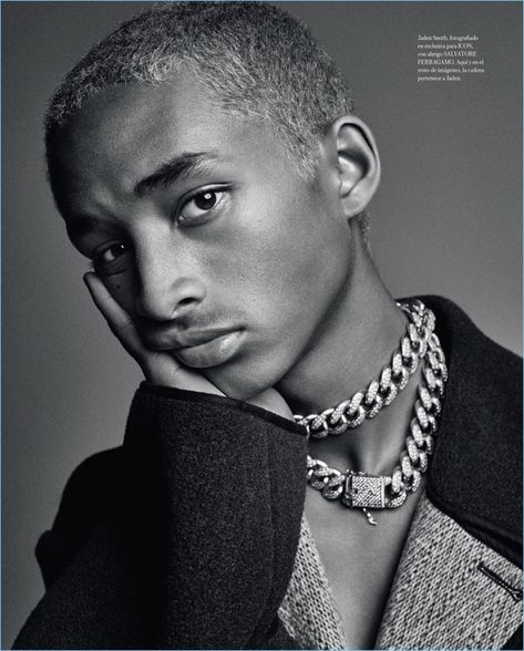 Connecting with Icon El País, Jaden Smith wears a Salvatore Ferragamo coat with his own jewelry. Alfred Stieglitz, Winter Hipster, Cover Boy, Pochette Album, Jaden Smith, Singing Lessons, Mens Fashion Urban, The Little Prince, Urban Wear