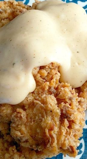 Milk Gravy Recipe, Fried Chicken With Gravy, Chicken With Gravy, Country Fried Chicken, Milk Gravy, Country Fried, Southern Fried Chicken, Comfort Food Southern, Turkey Dishes