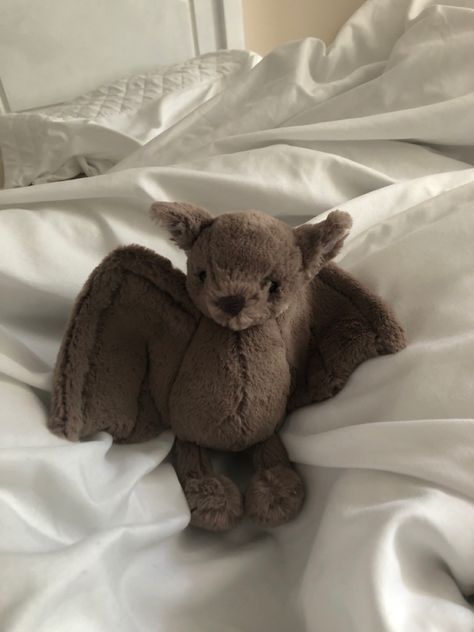 halloween!!!!!!!!!! Stuffed Animal, Bat, Teddy Bear, Bed, White