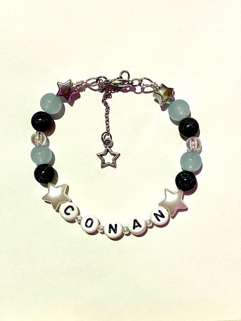 Handmade Bracelet Aesthetic, Letter Bracelet Beads Ideas Aesthetic, Beaded Bracelets Aesthetic Y2k, Y2k Bracelets Aesthetic, Y2k Jewelry Diy, Downtown Bracelets, Y2k Jewelry Beads, Y2k Bracelet Ideas, Grunge Bracelet Ideas