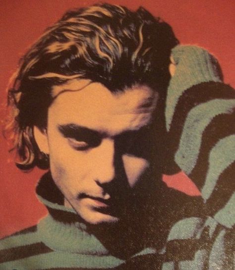 Gavin Rossdale 90s, 90s Boys, Gavin Rossdale, Party Like Its 1999, Gangsta Rap, Most Beautiful Man, Music Tv, Music Stuff, Punk Fashion