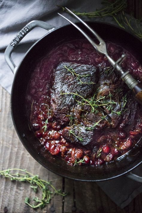 Cranberry Pot Roast ...made with fresh cranberries and port Braised Beef Recipes, Pot Roasts, Whipped Sweet Potatoes, Feasting At Home, Christmas Feast, Beef Roast, Paleo Beef, Hosting Thanksgiving, Cranberry Recipes