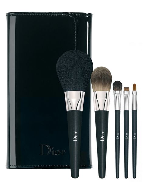 Dior Holiday, Makeup Collection Storage, Dior Backstage, Beauty Brushes, Dior Makeup, Makeup Tutorial For Beginners, Latest Makeup, Dior Beauty, Beauty Products Drugstore