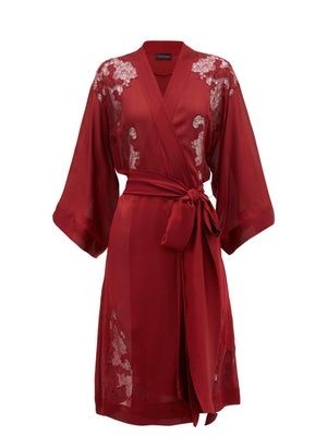 Chantilly lace-insert silk-satin robe | Carine Gilson | MATCHESFASHION UK Stunning Wedding Dresses, Lazy Day Outfits, Chemise, Red Silk Robe, Pajamas Aesthetic, Raiden Ei, Carine Gilson, Red Kimono, Kimono Design