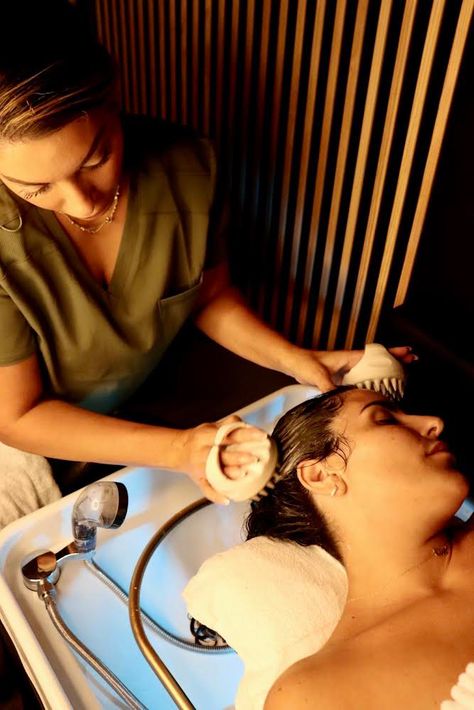 Head spas offering professional scalp massage are the latest wellness trend sweeping Atlanta - Atlanta Magazine Spa Massage Therapy, Head Spa, Gift Wishlist, Wellness Trends, Head Massage, Spa Offers, Spa Massage, Scalp Massage, Massage Tools