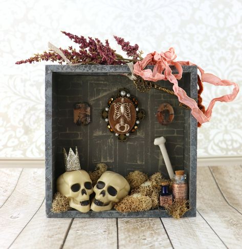 Halloween Shadow Box Ideas, Shadow Box Decor, Shadowbox Ideas, Halloween Shadow, Scene Diy, Shadow Box Ideas, Halloween Diorama, Halloween Shadow Box, Miniature Items