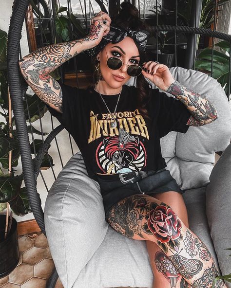 Stefanie Lee, Tattoed Girls, Inked Babes, My Kind Of Woman, Tattooed Women, Happy Weekend, Tattoo On, My Favourite, Podcast