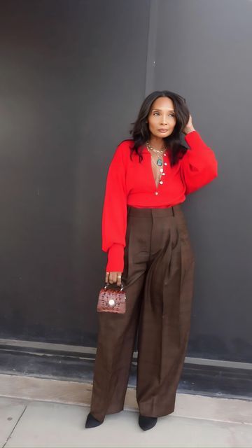 Luxury Burgundy Pants For Fall, Red Top Work Outfit, Brown Pants Work Outfit, Brown And Burgundy Outfit, Brown Pant Outfits For Women, Outfits With Red Pants, Burgundy High-waisted Pants For Fall, Red Pants Outfit Work, Maroon Outfit Ideas