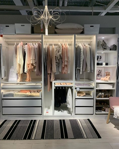 Long Wardrobe Design, Walk In Wardrobe Room, Dilly Carter, Open Wardrobe Ideas, Spare Room Walk In Closet, Ikea Dressing Room, Apartment Hacks Organizing, Closet Planning, Dressing Room Closet