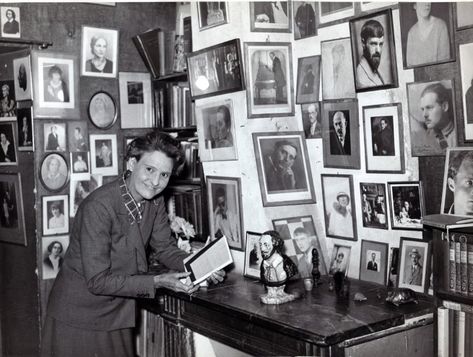 Sylvia Beach Shakespeare and Company Paris Sylvia Beach, Shakespeare And Company Paris, Carol Ann Duffy, Gertrude Stein, Jeanette Winterson, Lending Library, Shakespeare And Company, Henry Miller, Marcel Proust