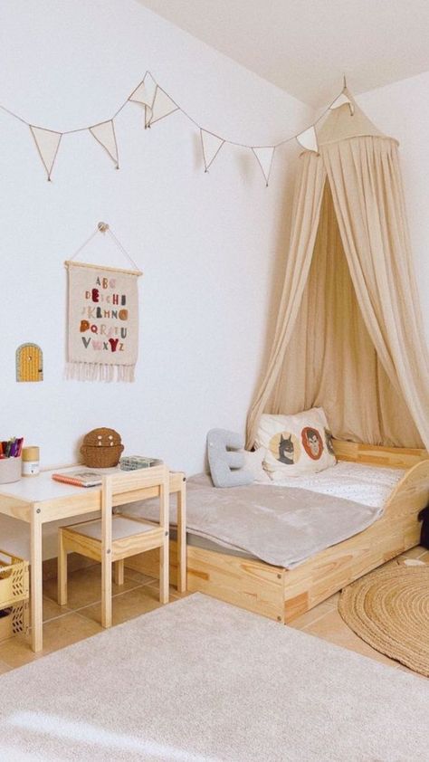 As parents, we all want our children to have a comfortable and creative space where they can sleep, play, and grow. However, designing a kid’s bedroom can be overwhelming, especially when you’re trying to balance style, function, and budget. That’s where minimalism comes in. By simplifying the design, you can create a space that’s both aesthetically pleasing and practical. For more inspiration, visit our website. Montessori Nursery Ideas, Kids Bedroom Paint, Bedroom Paint Ideas, Montessori Infant Room, Montessori Nursery, Minimalist Kids Room, Creative Kids Rooms, Kids Rooms Inspo, Sophisticated Bedroom