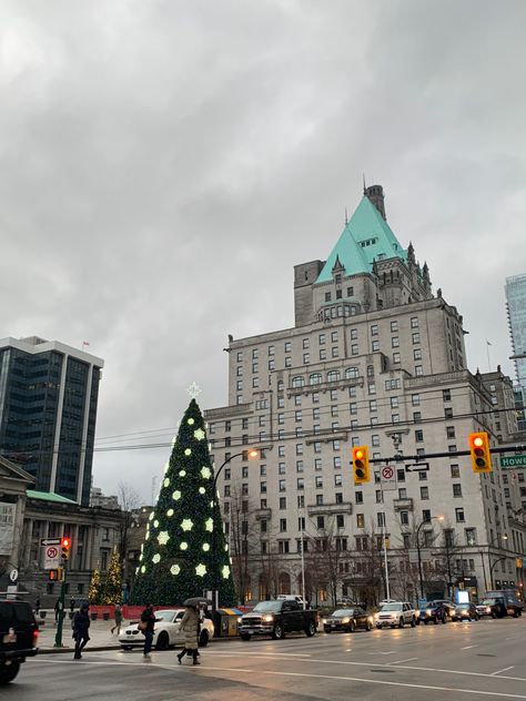 Christmas tree located at the Vancouver Art Gallery North Plaza, and the Fairmount Hotel Vancouver as background. It’s starting to look a lot like Christmas over here. Vancouver, Christmas Vancouver, Christmas In Vancouver, Ubc Vancouver, Vancouver Christmas, Vancouver Art Gallery, Vancouver Canada, San Francisco Skyline, To Look