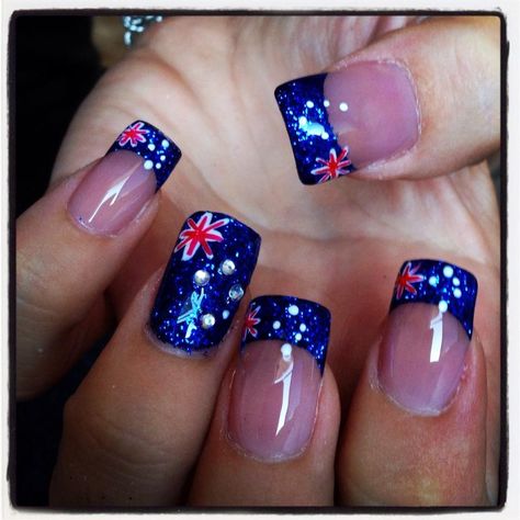 Australia day Australian Nail Art, Australia Day Nail Designs, Australia Nails Designs, Australia Day Nails, Australian Nails, Diy Summer Nails, Nail Polish Art Designs, Zen Place, Inspiration Pics