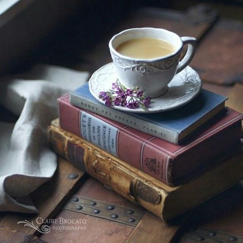 Tea And Books, Still Life Photos, Coffee Photography, A Cup Of Coffee, Coffee And Books, Stack Of Books, Old Books, Book Photography, Cup Of Coffee