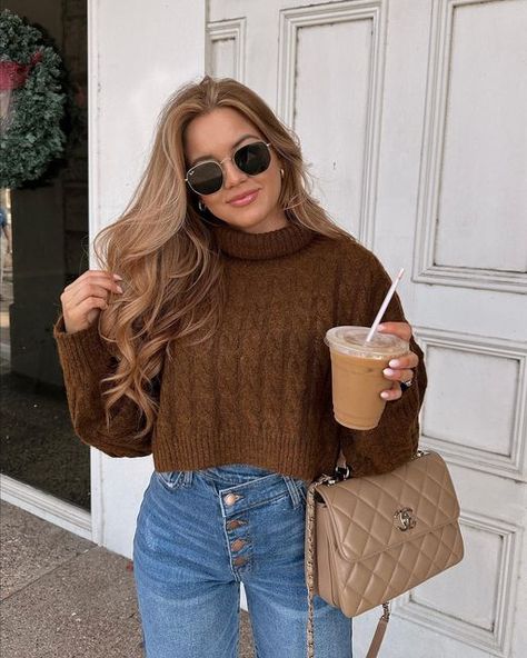 Cropped Turtle Neck Sweater Outfit, Brown Sweater Work Outfit, Cropped Cable Knit Sweater Outfit, Cropped Brown Sweater Outfit, Cropped Sweater Skirt Outfit, Brown Turtleneck Sweater Outfit, Tucked In Sweater Outfit, Trendy Brown Cropped Sweater For Winter, Cropped Turtleneck Sweater Outfit