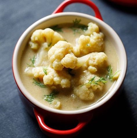 Cauliflower Kurma Cauliflower Kurma Recipe, Vegetarian Food List, Healthy Veg Recipes, Kurma Recipe, How To Make Cauliflower, Korma Recipe, Veg Curry, Vegan Yogurt, Cauliflower Recipes