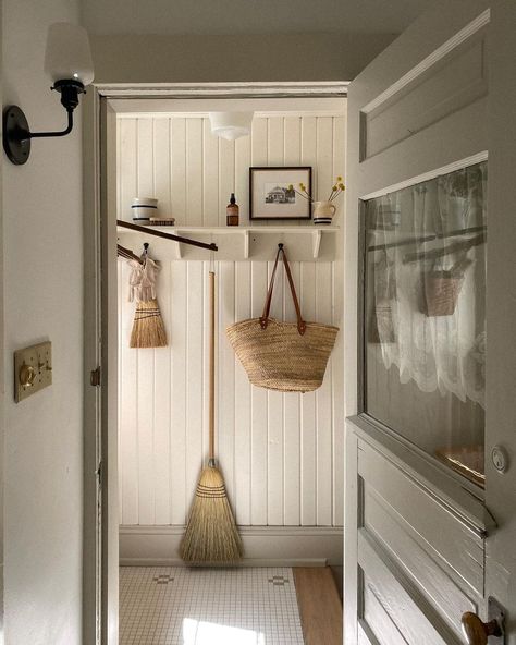 Small Mudroom, Swedish Farmhouse, Handmade Broom, Country Living Uk, Mudroom Makeover, Dust Bunnies, Mudroom Decor, Casa Country, Mudroom Design