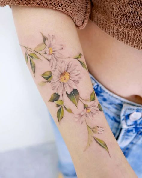 Yellow Flower Tattoos, Daisy Flower Tattoo, Violet Flower Tattoos, Flower Vine Tattoos, Realistic Flower Tattoo, Flower Of Life Tattoo, Daisy Flower Tattoos, Watercolor Tattoo Flower, Wildflower Tattoo