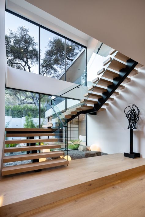 Modern Staircase Ideas, Encino California, Japanese Inspired Home, Ideal Home Magazine, Lighting The Way, Wooden Facade, Escalier Design, Staircase Ideas, Stairs Design Modern