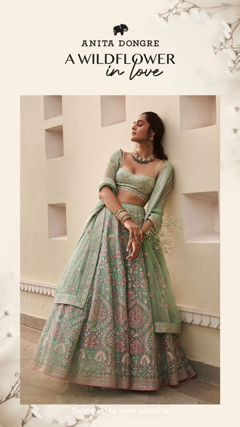 Green Lehenga Bridal, Pastel Green Lehenga, Indian Engagement Outfit, Indian Bridal Wear Red, Pastel Green Dress, Engagement Lehenga, Bridesmaid Lehenga, Indian Outfits Lehenga, Indian Fashion Trends