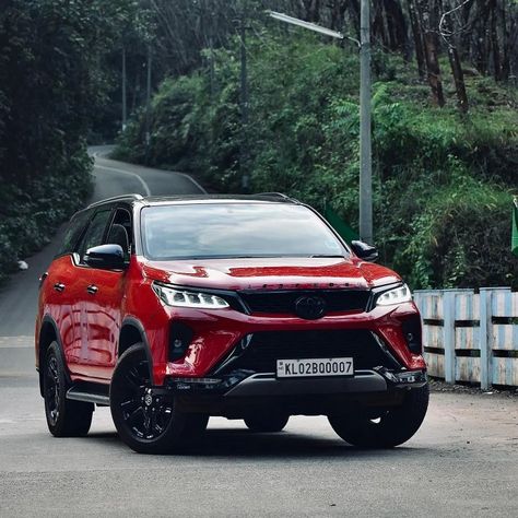 Fortuner Toyota Modified Black, Fortuner Toyota Wallpapers Hd Black, New Toyota Land Cruiser, New Model Car, Jeep Wallpaper, Modern Tv Unit Designs, Toyota Suv, Army Images, Dream Cars Bmw