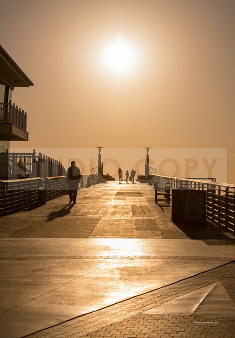 #sunset #hermosabeach #debbielabeaux #photoswithdebbie #travel #weather Travel California, Hermosa Beach, California Coast, Beach Travel, Beach Life, Sunrise Sunset, California, Travel, Nature