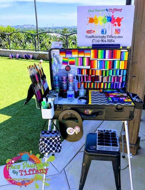 Bodypainting, Face Painting Essentials, Paint Craft Ideas For Adults, Face Painting Station Party Ideas, Face Painting Party Station, Face Painting Table Set Up, Face Painting Setup, Professional Face Painting, Face Painting Booth Ideas