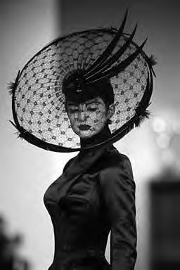 Hat Philip Treacy Hats, Philip Treacy, Couture Hats, Crazy Hats, Elegant Hats, Kentucky Derby Hats, Hat Ideas, Millinery Hats, Fancy Hats