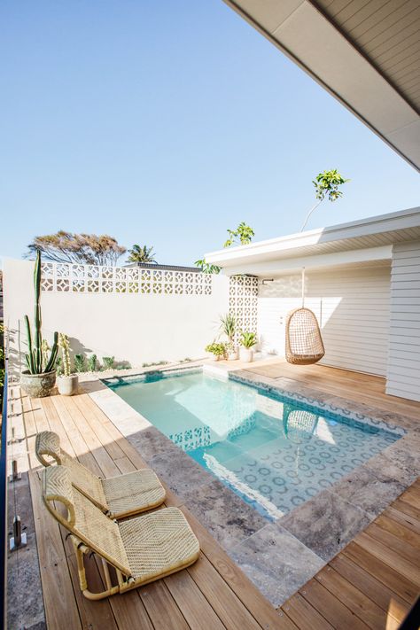 Real reno: Blockheads Kyal & Kara’s beachside sanctuary - The Interiors Addict Rectangular Swimming Pools, Taman Air, Small Swimming Pools, Small Pools, Dream Pools, Backyard Pool Designs, Swimming Pools Backyard, Small Pool, Small Backyard Patio