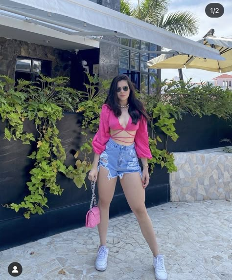 Boujee Spring Outfits, Buchifresa Outfits Verano, Shein Outfits Aesthetic, Outfits Color Rosa, Outfit Verano 2023, Outfits Verano Aesthetic, Gender Reveal Outfit For Guest, Chicas Fresas Outfit, Buchi Fresa Outfits