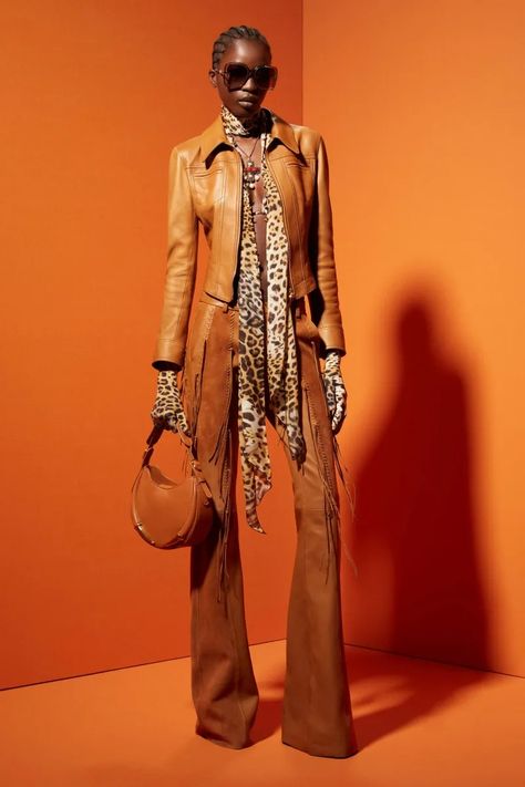 Roberto Cavalli Resort 2024 Robert Cavalli, Leather Wear, 2024 Trends, Trends 2024, Moda Vintage, Fashion 2024, Fall 2023, Mode Vintage, 2024 Fashion