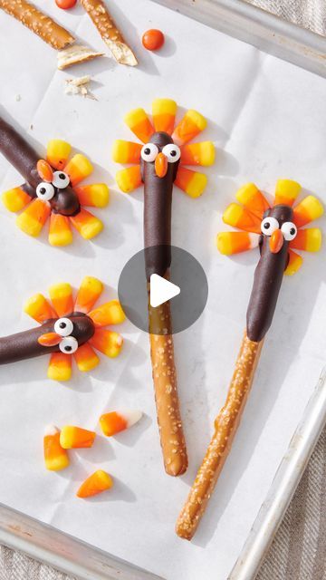 WEELICIOUS on Instagram: "THANKSGIVING TURKEY PREZELS 🦃 🥨🍫 follow @weelicious for a fun, holiday recipes and tag a friend who would love these! 
⁣
Oh, he’s are the most fun edible craft you can make to surprise your kids on Thanksgiving.⁣
⁣
Ingredients:⁣
⁣
▢ 10 pretzel rods⁣
▢ 1/2 cup chocolate chips⁣
▢ 2 teaspoons coconut oil, optional⁣
▢ 20 candy eyes⁣
▢ 70 candy corn⁣
▢ 10 orange chocolate coated candies⁣
⁣
Comment ‘TURKEY’ and I’ll DM you the step by step directions and how to pictures!⁣
⁣
 https://weelicious.com/thanksgiving-turkey-pretzels/" Candy Turkey Crafts, Thanksgiving Pretzel Rods, Fun Holiday Recipes, Turkey Pretzels, Candy Turkeys, Candy Eyes, Orange Chocolate, Turkey Crafts, Edible Crafts