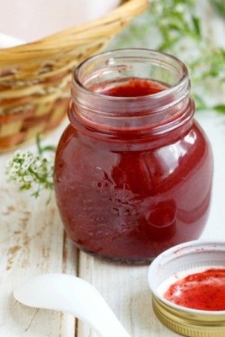 This is a guide about uses for leftover jelly or jam. Ever find the jam or jelly jar in the back of the fridge with only a little left and not know a good way to use it, be creative. Yummy Deserts, Jam And Jelly, Jelly Jars, Jelly Recipes, The Jam, Leftovers Recipes, Jams & Jellies, Jelly Beans, Food Glorious Food