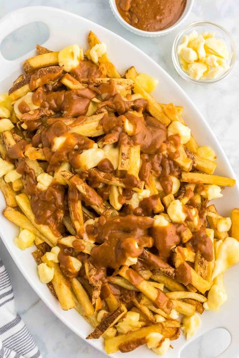 Poutine Gravy Recipe Easy, Poutine Gravy Recipe, Best Butter Tart Recipe, Gravy Recipe Easy, Poutine Gravy, Buttermilk Fried Chicken Tenders, Fries Recipe Oven, Canadian Poutine, Homemade Brown Gravy