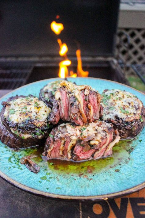 French Onion Steak, Pinwheels Recipes, Onion Steak, Steak Pinwheels, Over The Fire Cooking, Classic French Onion Soup, Fire Cooking, Skirt Steak, French Onion