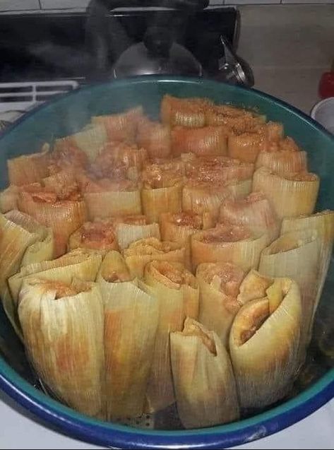 Tamales Recipe Pork, Beef Tamales, Tamales Recipe, Pork Tamales, Corn Husks, Pork Broth, Tamale Recipe, Barbacoa Beef, Tacos Beef