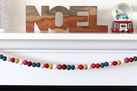 Clay Garland, Apple Garland, Polymer Clay Beaded Necklace, Diy Polymer Clay, Diy Christmas Garland, Festival Diy, Diy Garland, Felt Ball, Holiday Diy