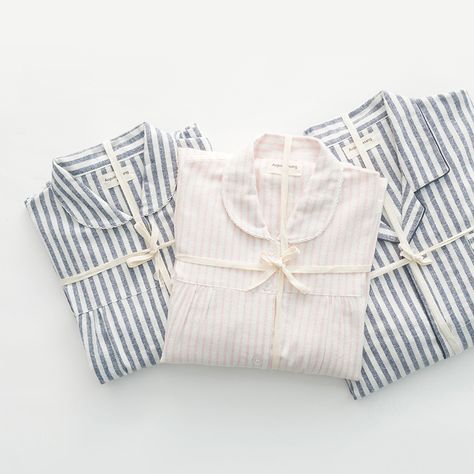 Pajama Packaging, Pajamas Packaging, Pijamas Kids, Sleepwear Ideas, Couples Pajamas, Pajama Sets For Women, Winter Lovers, Unisex Pajamas, Couple Pajamas