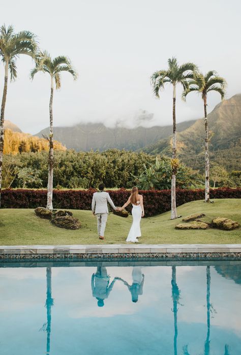 Dani & Hunter Backyard Hanalei Kauai Wedding Kauai Wedding Ideas, Kauai Wedding Venues, Hanalei Kauai, Airbnb Wedding, Wedding Rentals Decor, Kauai Wedding, Private Estate Wedding, Hawaii Homes, Wedding Spot