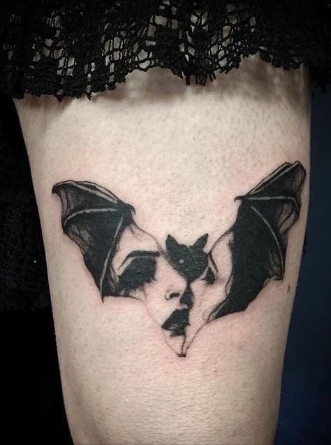 Back Tattoo Bat Wings, Bat Tattoo Aesthetic, Bat Ear Tattoo, Bat Wing Back Tattoo, Bat Wrist Tattoo, Bat Shoulder Tattoo, Bat Wing Tattoo, Bat Chest Tattoo, Bat Wings Tattoo