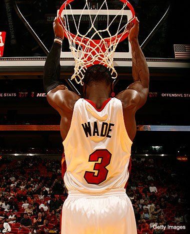 D. Wade preparing to destroy... Dwyane Wade Wallpaper, Mvp Basketball, Heat Basketball, Basketball Tricks, Nba Basketball Art, I Love Basketball, Basketball Photos, Jersey Nike, Basketball Photography