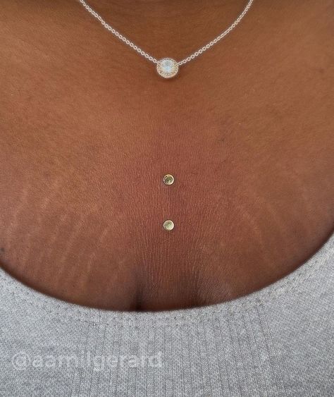 Surface Piercing Chest, Chest Piercings For Women, Chest Dermal Piercing, Chest Dermal, Sternum Piercing, Piercing Surface, Chest Piercing, Microdermal Piercing, Surface Piercing