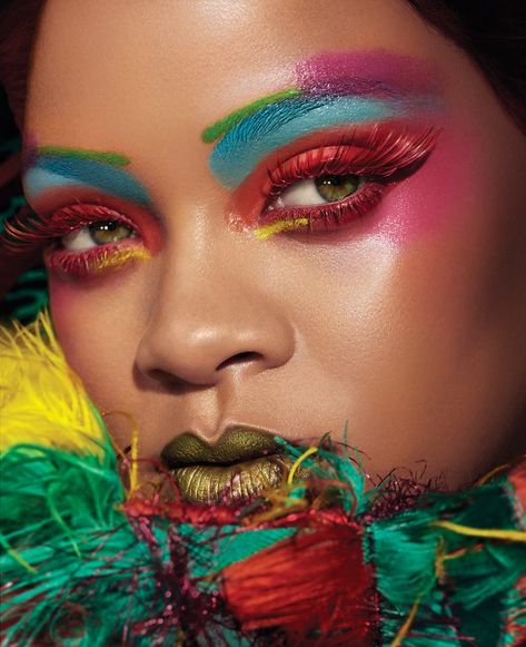 Rihanna Navy on Twitter: "Rihanna's face was crafted by God himself.… " Photographic Makeup, Vogue Makeup, Fashion Editorial Makeup, Beauty Dish, Makeup Magazine, High Fashion Makeup, Avant Garde Makeup, Rihanna Style, Creative Makeup Looks