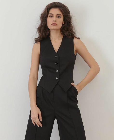 Women Waistcoat Outfit, Waist Coat Outfit Women, Waistcoat Outfit Women, Suit Vest Outfits, Suit Vest Women, Waistcoat Outfit, Women Waistcoat, Vest Outfits For Women, Waistcoat Woman