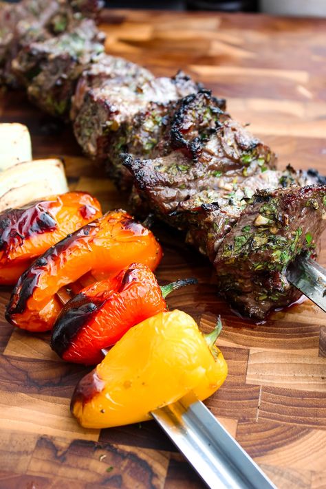 Chimichurri Recipe, Mini Sweet Peppers, Vinegar Uses, Serrano Pepper, Skewer Recipes, Chimichurri Sauce, Cooking Club, Grilling Season, Beef Cuts