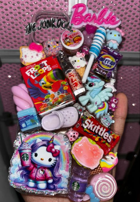 Unicorn junk case 🦄💜 Junky Cases, Junk Case, Cute Braces Colors, Cute Braces, Pansexual Flag, Creative Iphone Case, Braces Colors, Kitty Accessories, Hello Kitty Accessories