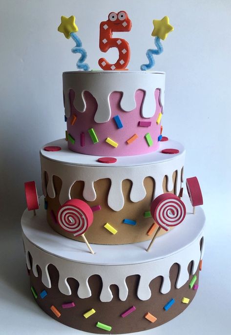 Cake Paper Craft, Dummy Cake, Diy Birthday Cake, Candyland Party, Cake Craft, Hand Crafts For Kids, Fake Cake, Birthday Crafts, Handmade Paper Crafts